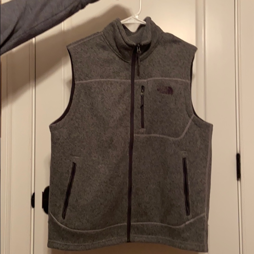Men’s Northface Sweater Vest